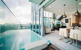 Serenity Saigon Sky Villas - Free One Way Airport Shuttle